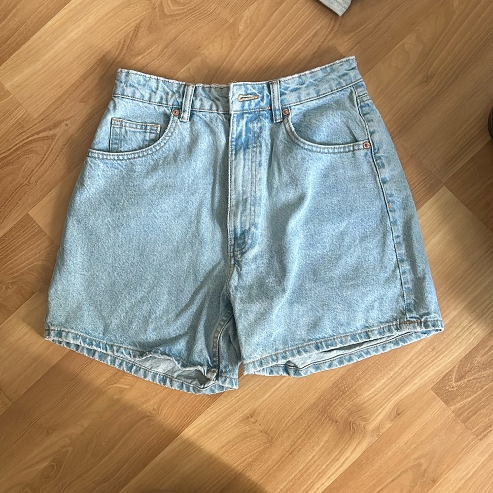 zara mom jean shorts size 6